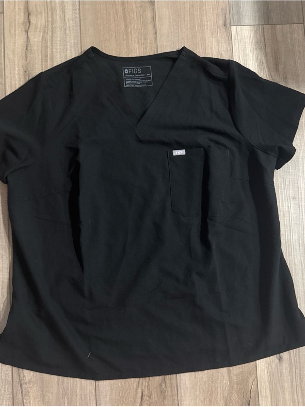 FIGS Men’s Black V-Neck Scrub Top with Chest Pocket